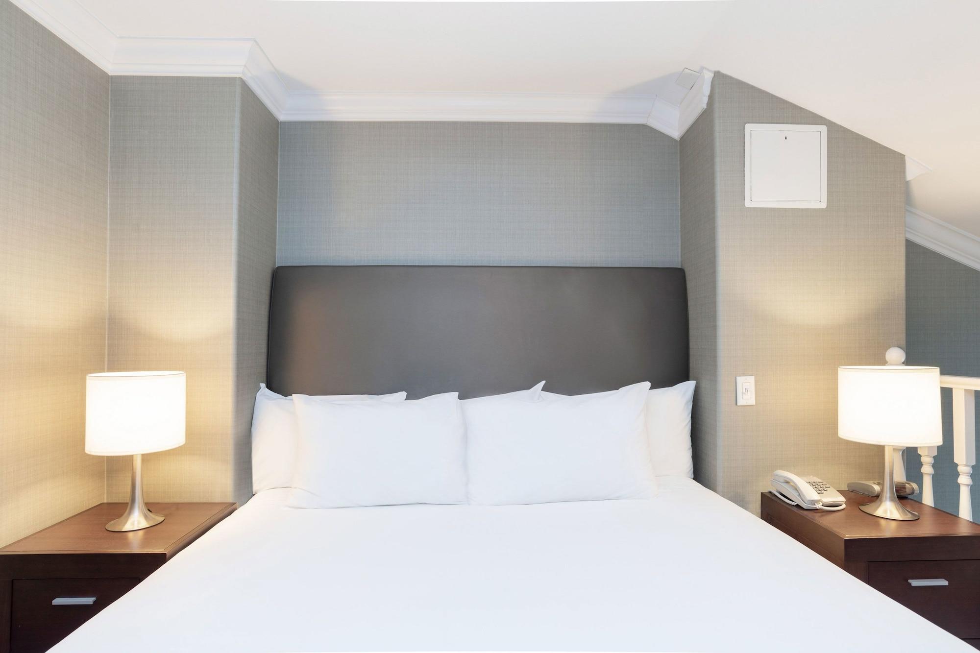 Sandman Vancouver Airport 3*