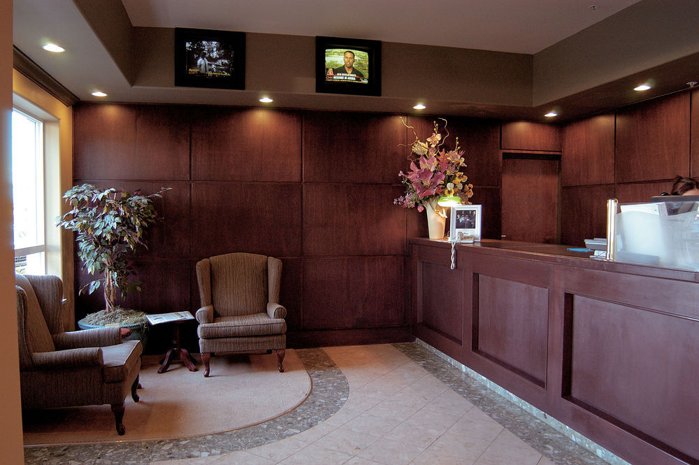 Sandman Vancouver Airport Hotel 3*